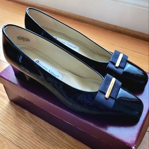 Etienne Aigner savanna black patent mid block heel pumps size 9.5 N